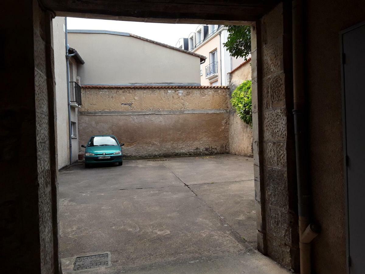 ポアティエStudio Augouard, Plein Centreアパートメント エクステリア 写真